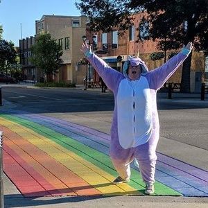 Meet your Posher, Elizabeth